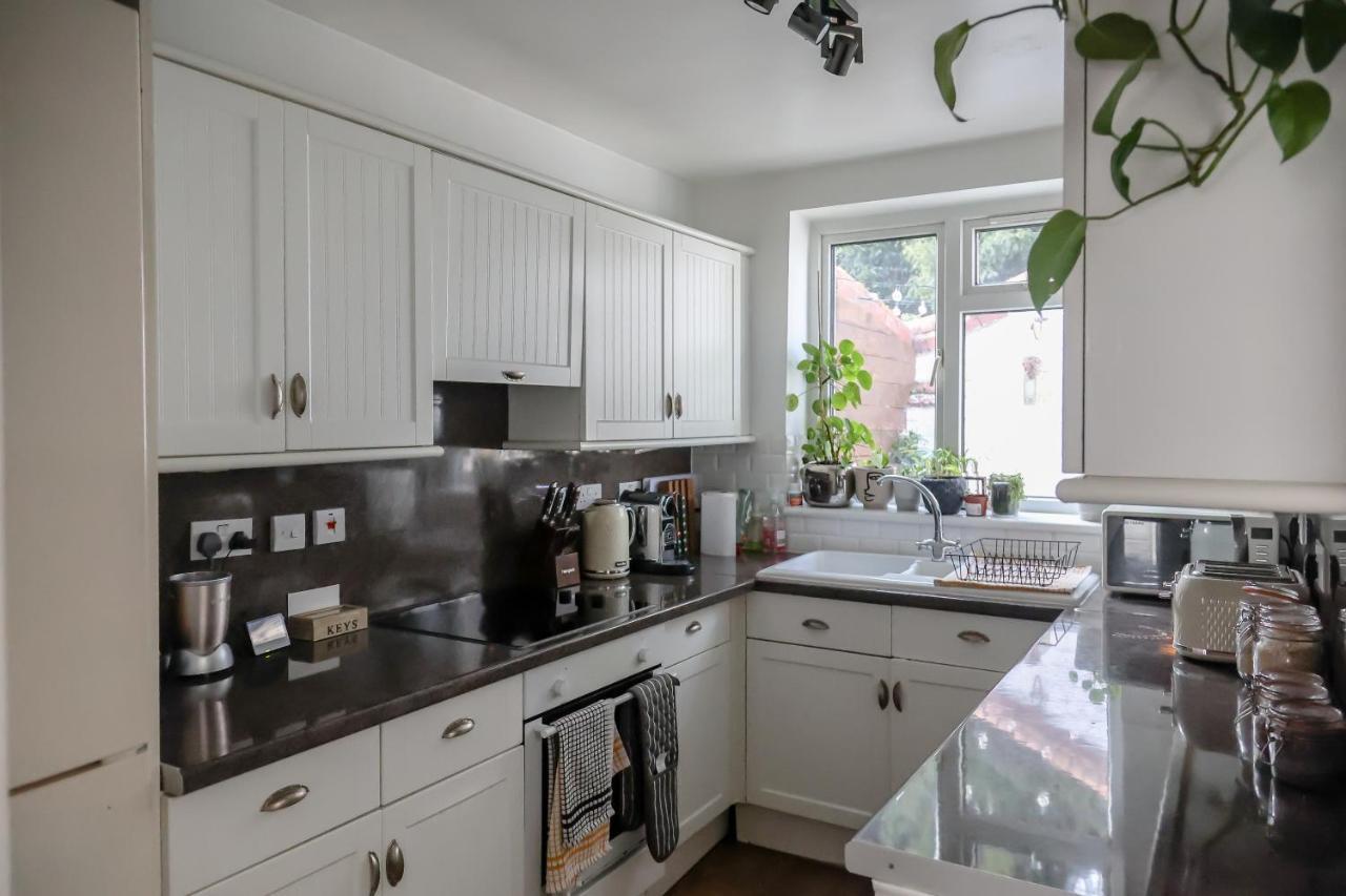 Hereford City - St Owens Terrace - Comfortable & Spacious Well Presented Three Storey House, Perfect For A Weekend Away & Exploring The City On Foot - Hosted By Rentmyhouse Εξωτερικό φωτογραφία
