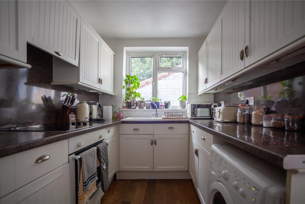 Hereford City - St Owens Terrace - Comfortable & Spacious Well Presented Three Storey House, Perfect For A Weekend Away & Exploring The City On Foot - Hosted By Rentmyhouse Εξωτερικό φωτογραφία