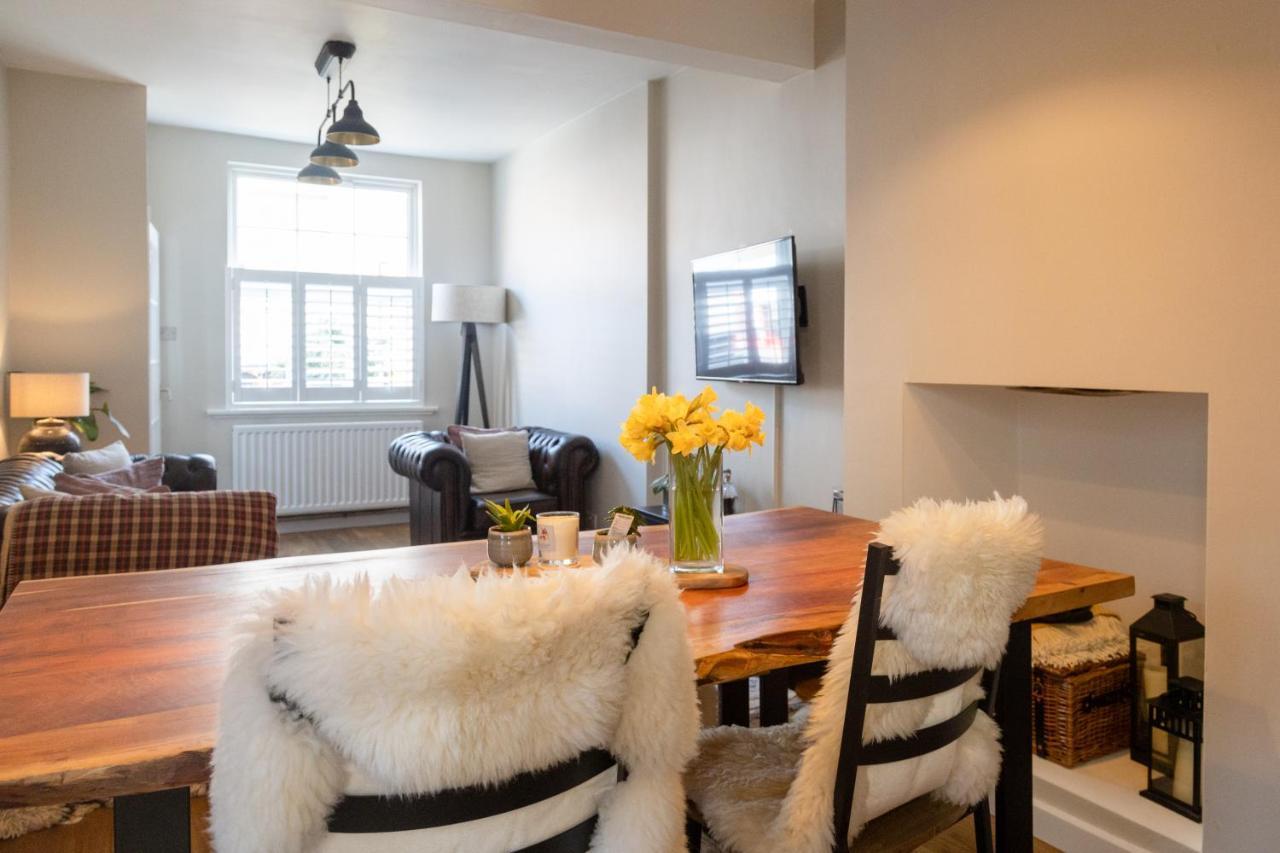Hereford City - St Owens Terrace - Comfortable & Spacious Well Presented Three Storey House, Perfect For A Weekend Away & Exploring The City On Foot - Hosted By Rentmyhouse Εξωτερικό φωτογραφία
