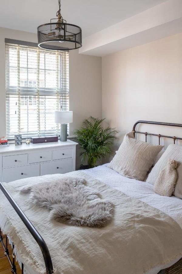 Hereford City - St Owens Terrace - Comfortable & Spacious Well Presented Three Storey House, Perfect For A Weekend Away & Exploring The City On Foot - Hosted By Rentmyhouse Εξωτερικό φωτογραφία