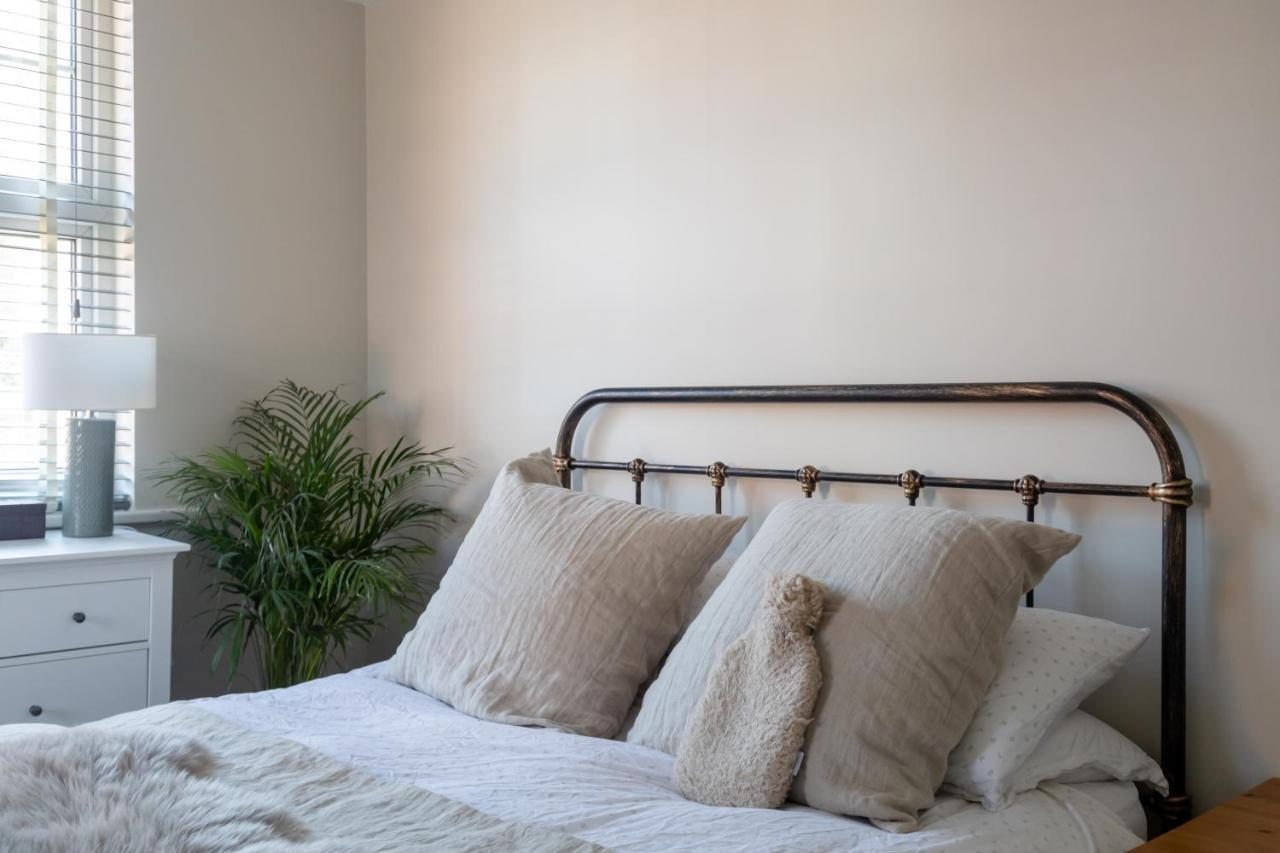 Hereford City - St Owens Terrace - Comfortable & Spacious Well Presented Three Storey House, Perfect For A Weekend Away & Exploring The City On Foot - Hosted By Rentmyhouse Εξωτερικό φωτογραφία